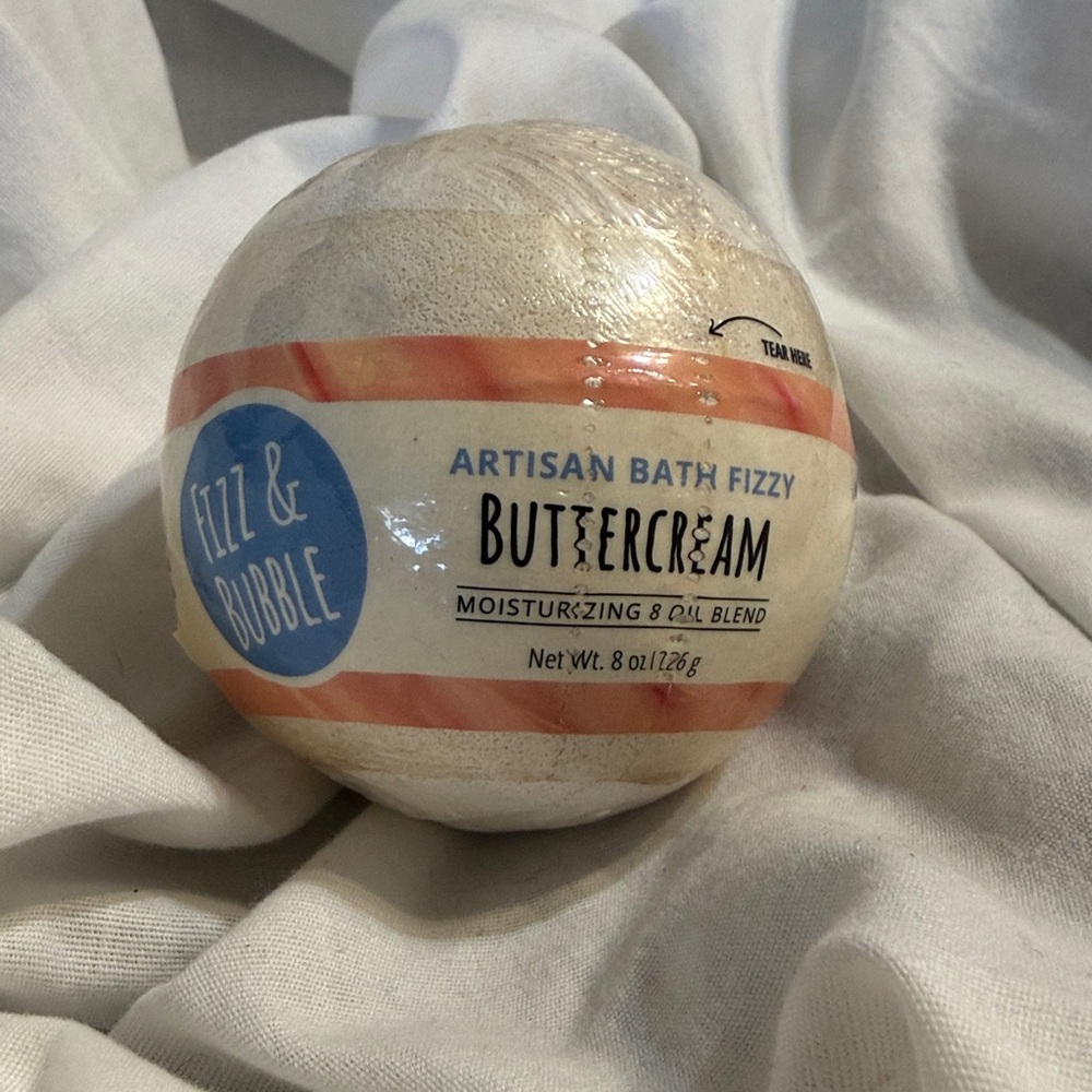 ❤️ Fizz and bubble artesian bath fizzy buttercream scented bath bomb
